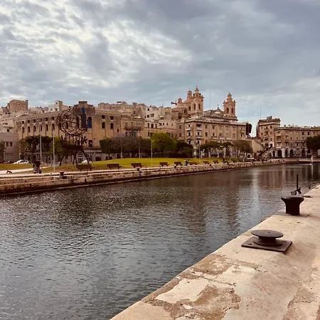 Charming 17th Century House Of Character In The Historical Three Cities * Cospicua